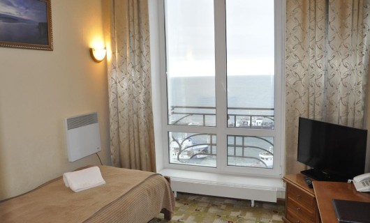 Одноместный номер "стандарт" основное здание