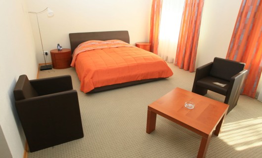 Стандарт корпус А с балконом и видом на Байкал одноместное/двухместное