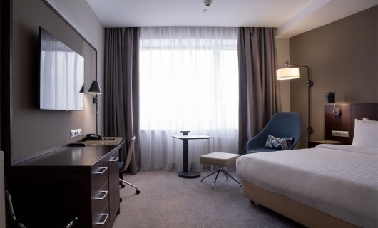 GRAND DELUXE BUSINESS