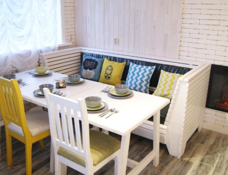 LARCH  boutique hotel