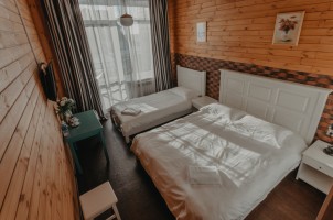 LARCH  boutique hotel