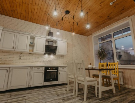 LARCH  boutique hotel