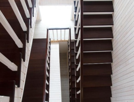 LARCH  boutique hotel