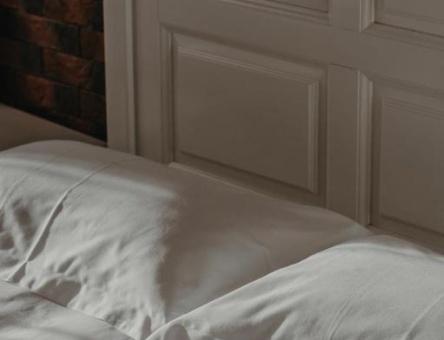 LARCH  boutique hotel